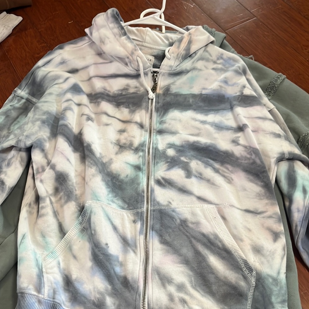 The dye sip up jacket